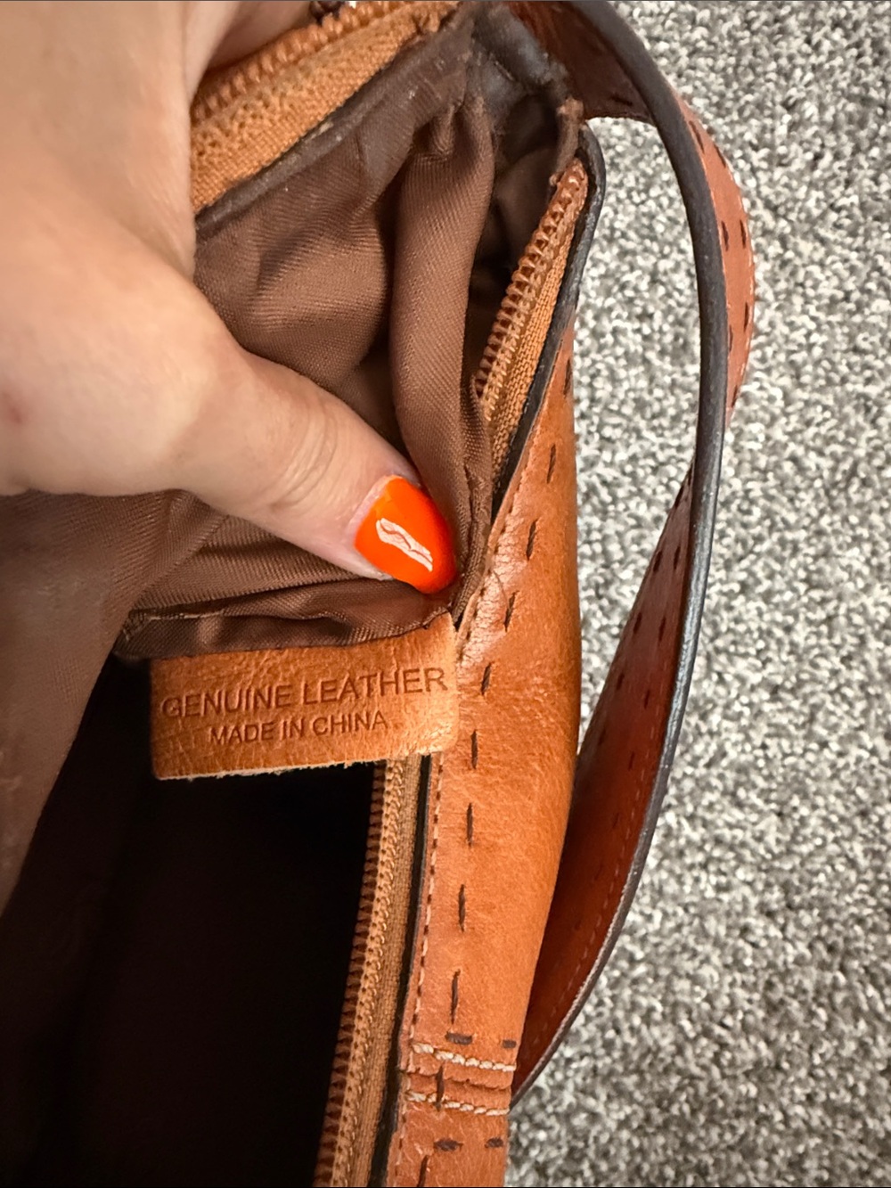 Fossil Small Shoulder Bag in Warm Cognac - Picture 5 of 5